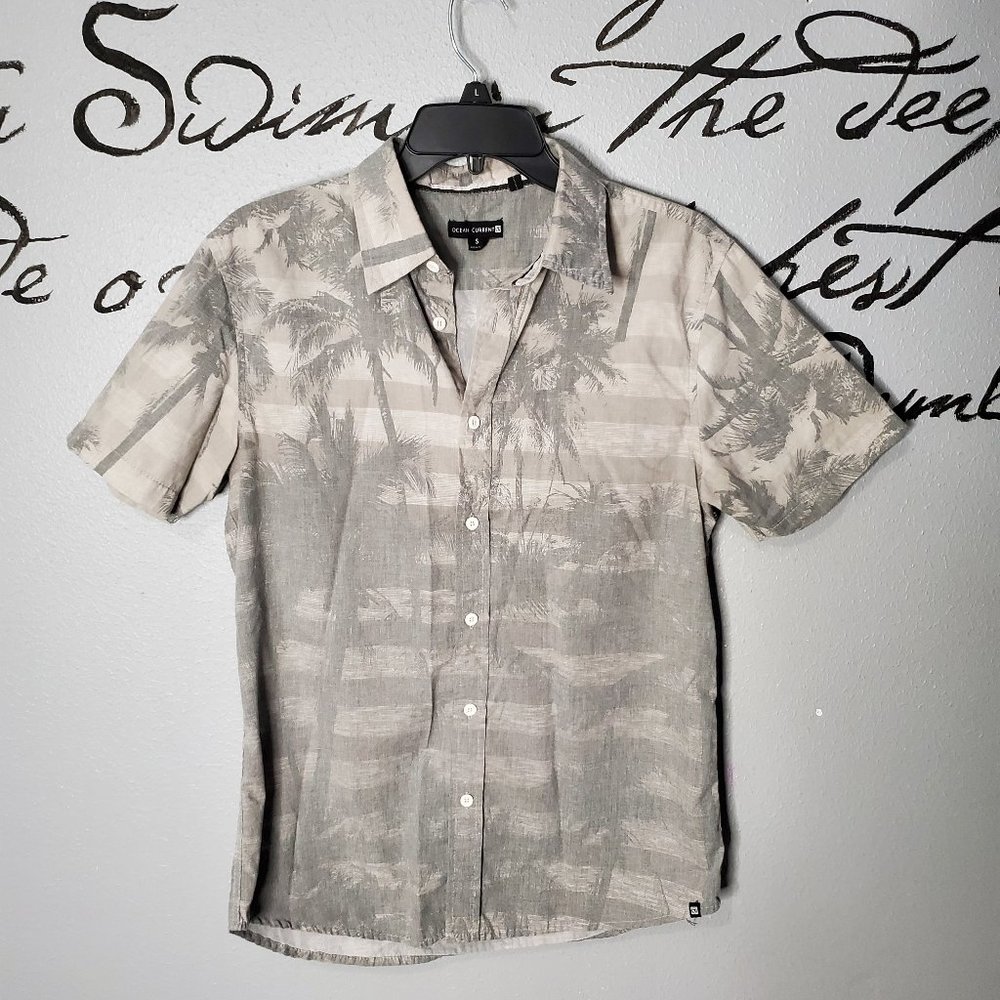 Ocean Current Gray Striped Hawaiian Print Button Down Short Sleeve Shirt, L
